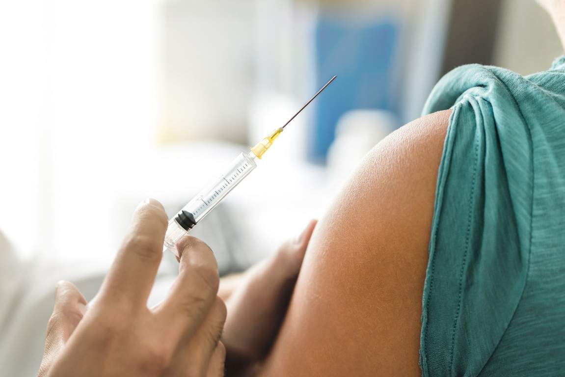 Shot in injection needle